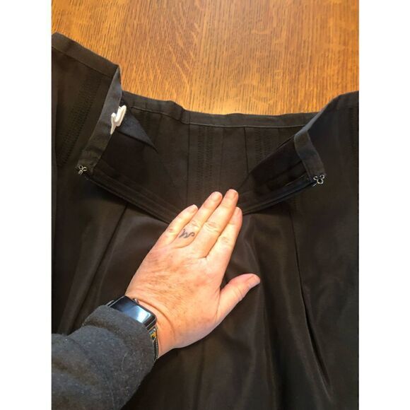 GAP Black Mini-Skirt with Pleat Darts & Pockets Size 8 - Picture 10 of 11